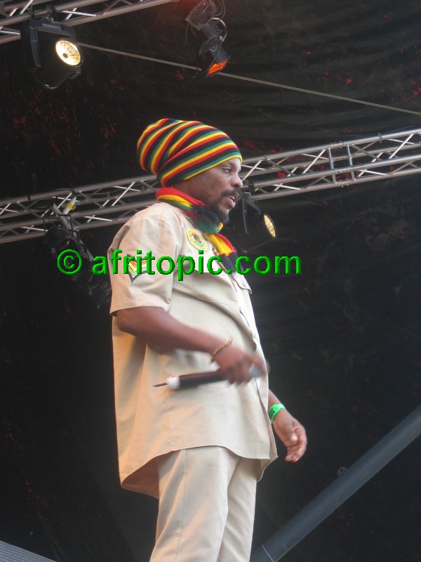 ../Images/Summerjam2005_4 131.jpg